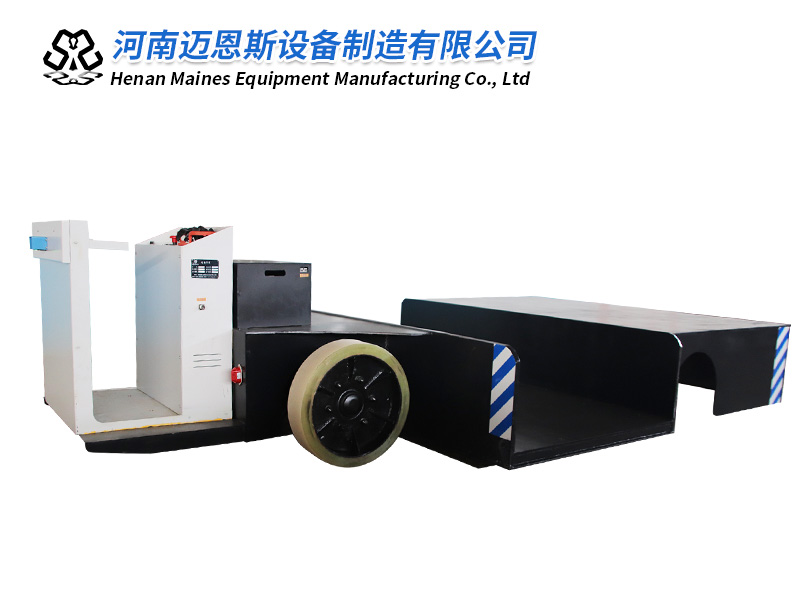 帶操作臺(tái)凹槽式無軌電動(dòng)平車試機(jī)成功